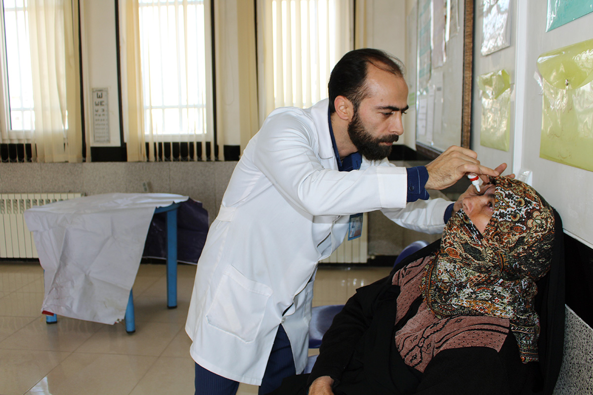 ویزیت رایگان پزشکان بیمارستان امام علی (ع) در مناطق محروم بجنورد